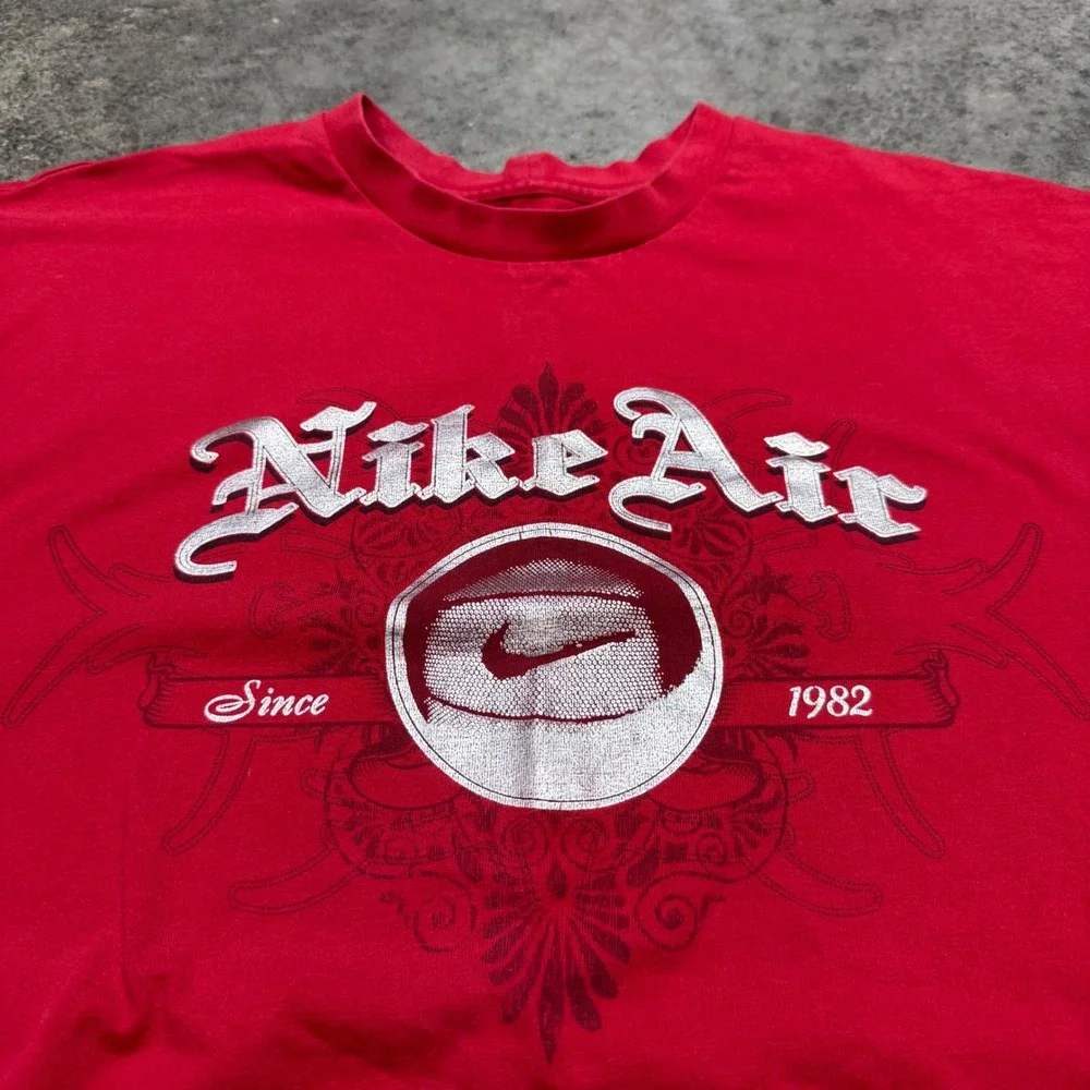 2000s Y2K Streetwear Nike Grunge Skater Graphic Short Sleeve Tee Size L